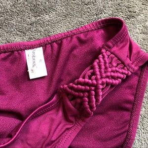 Ambrielle swim bottom with detail burgundy Small